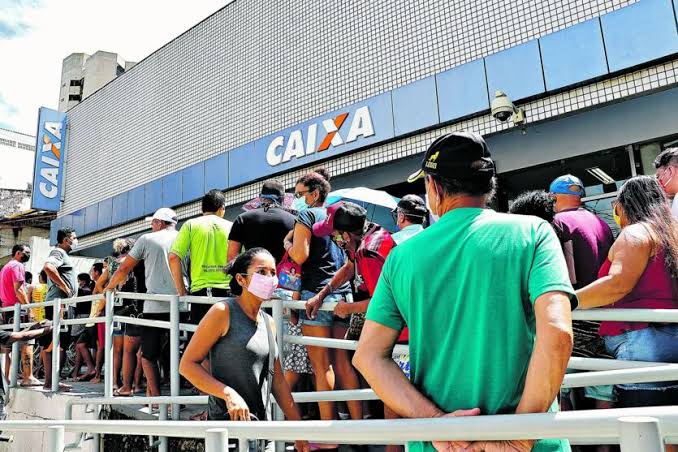 PSOL convoca presidente da Caixa para cobrar sobre o atraso no auxílio emergencial