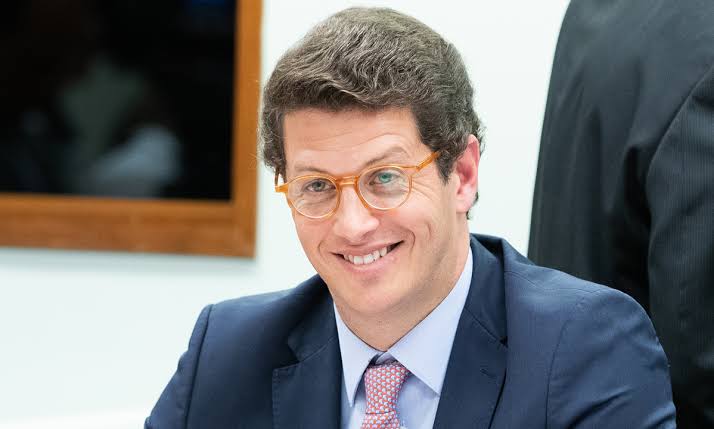 Sâmia e PSOL apresentam projeto para impedir Ricardo Salles de afrouxar legislação ambiental
