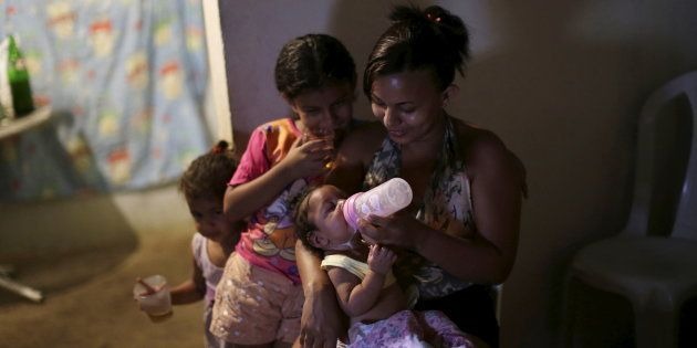 Sâmia e PSOL cobram explicações por atrasos no pagamento do salário-maternidade