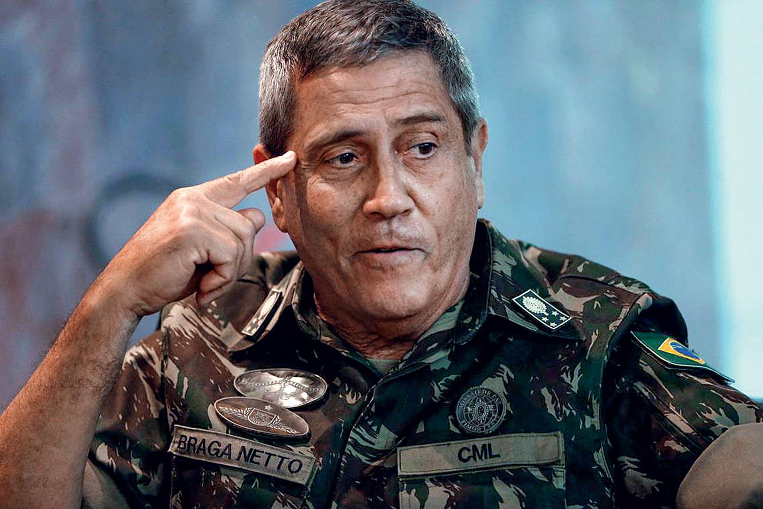 PSOL quer convocar ministro Braga Netto por ameaçar eleições de 2022