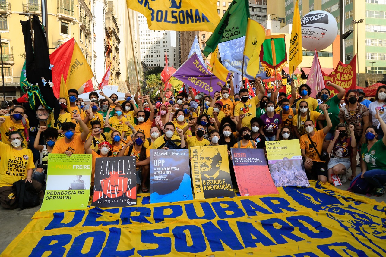 Em 02 de outubro vamos às ruas para que Bolsonaro não continue destruindo o Brasil. Veja os locais dos atos!
