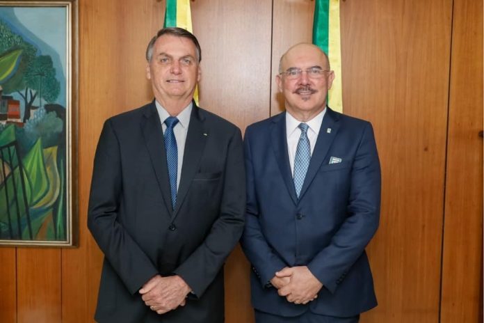 PSOL aciona TCU e MPF contra Bolsonaro, Milton Ribeiro e pastores envolvidos em esquema de favorecimento no MEC